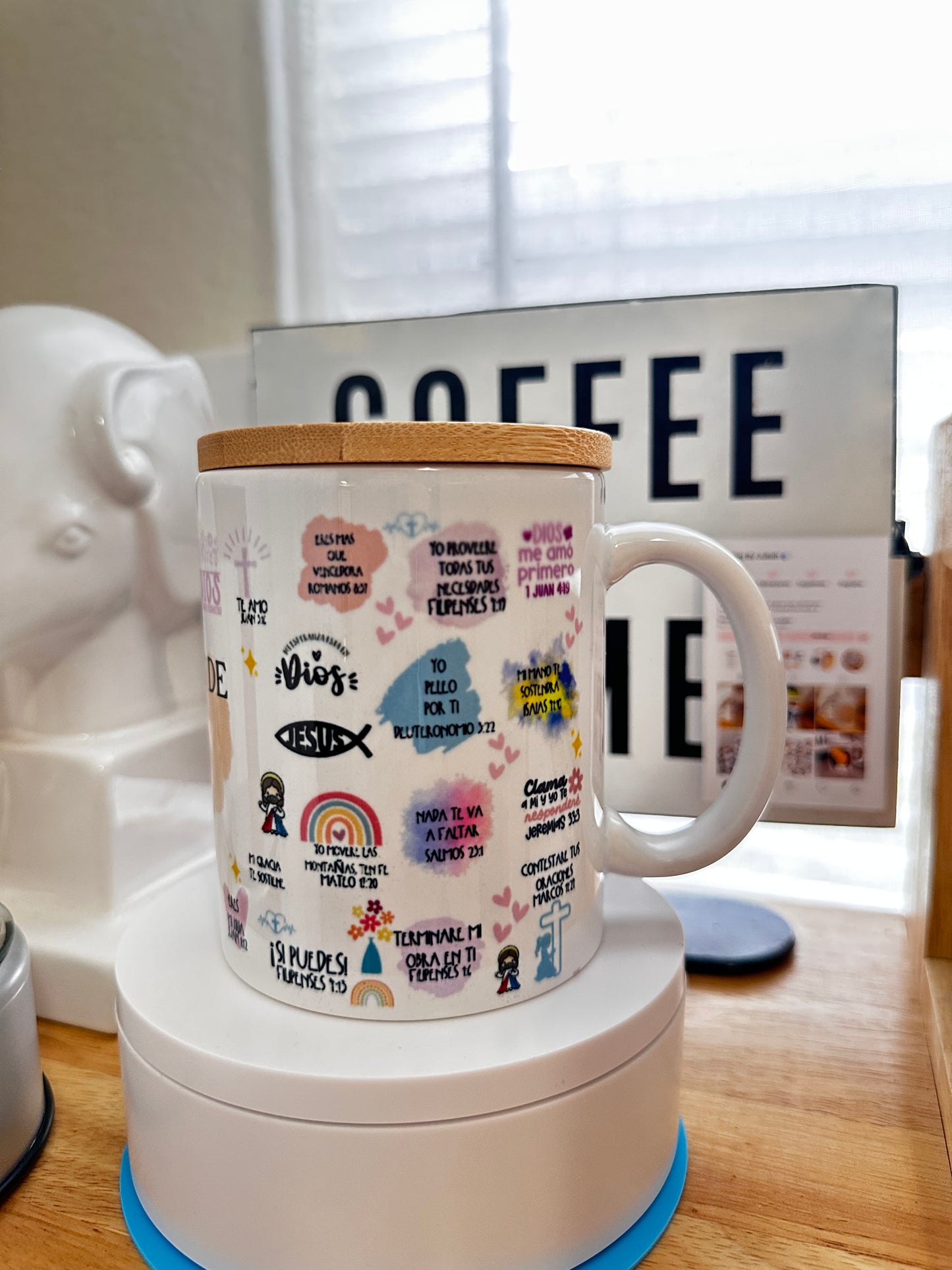 Taza con tapa promesas de Dios 12oz