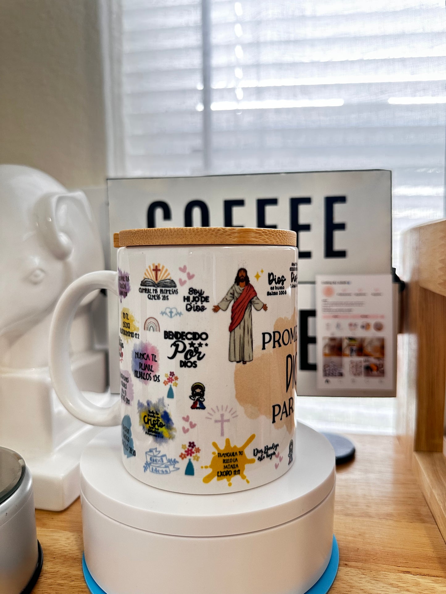 Taza con tapa promesas de Dios 12oz